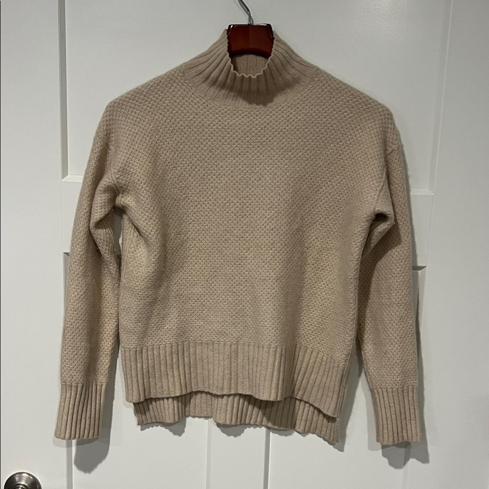 Everlane Recycled Cashmere Mock Neck Sweater Sz XS